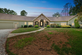 Hidden Waterfront Luxury Oasis with 9-Acre Pond home